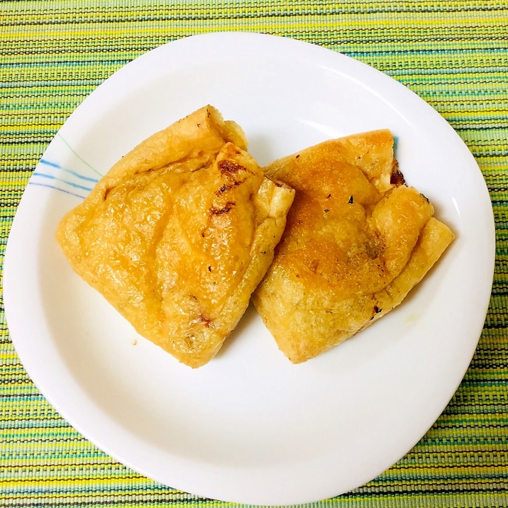 甘辛味噌とチーズで！納豆と油揚げのはさみ焼き